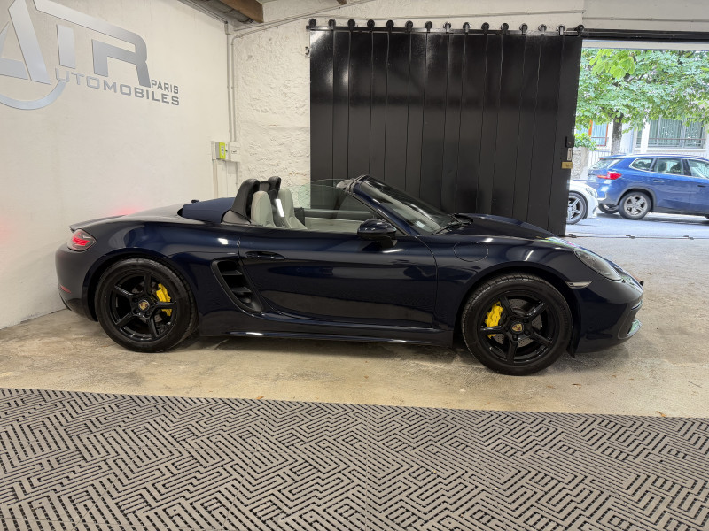 PORSCHE 718 BOXSTER - Photo 2