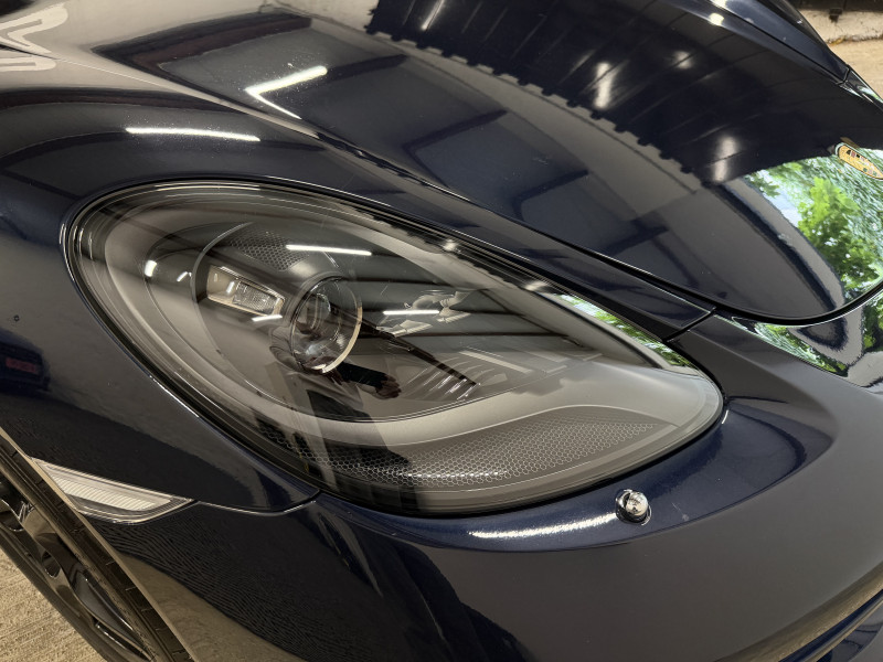 PORSCHE 718 BOXSTER - Photo 11