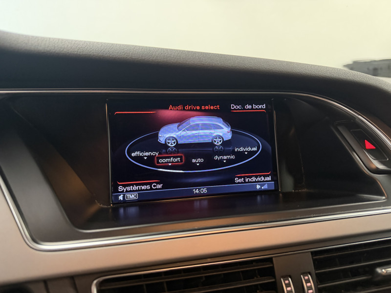 AUDI A4 AVANT - Photo 17