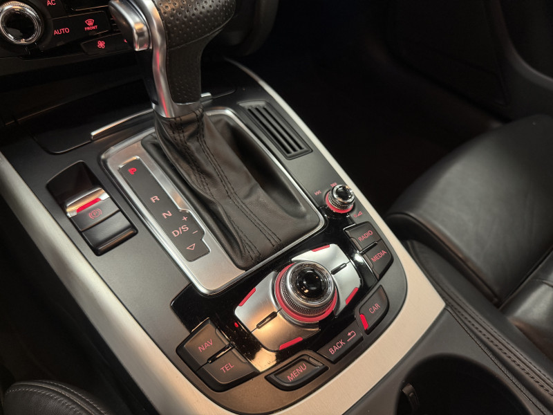 AUDI A4 AVANT - Photo 19