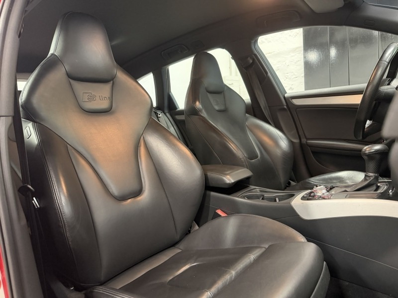 AUDI A4 AVANT - Photo 9