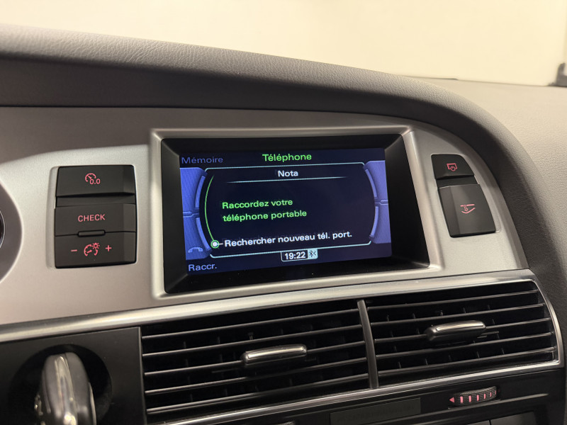 AUDI A6 AVANT - Photo 13