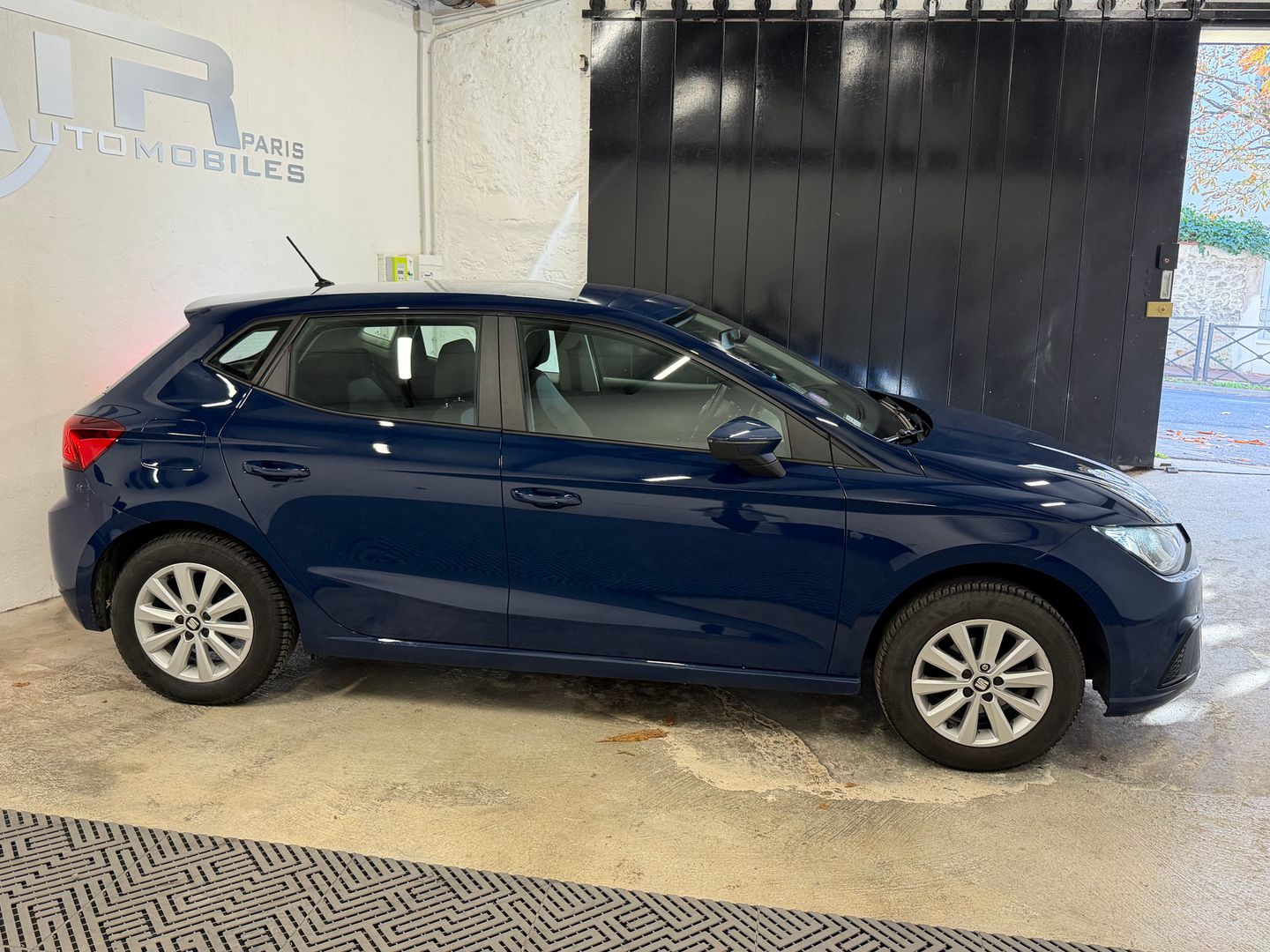 SEAT IBIZA - Photo 2