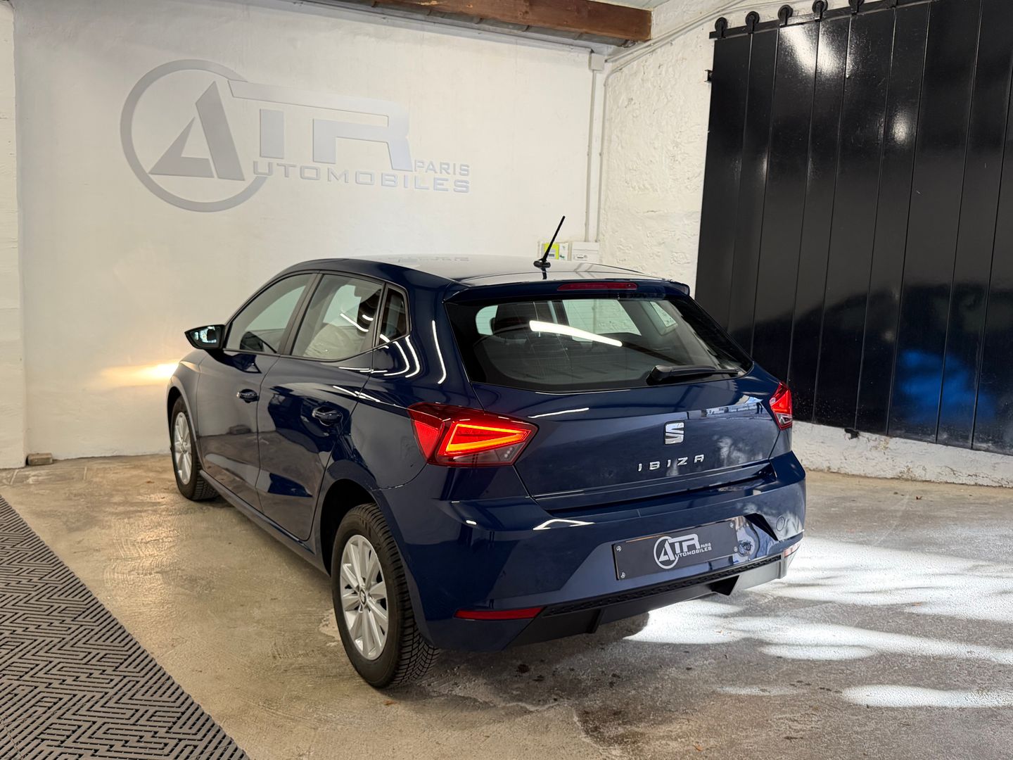 SEAT IBIZA - Photo 3